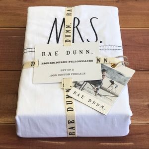 RAE DUNN  💯 cotton pillowcases “MR & MRS”